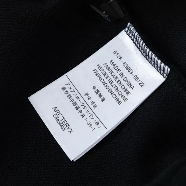 【ARCTERYX 公式旗艦店】アークテリクス  丸首の衛衣  スウェット ご好評に付き再入荷！241210