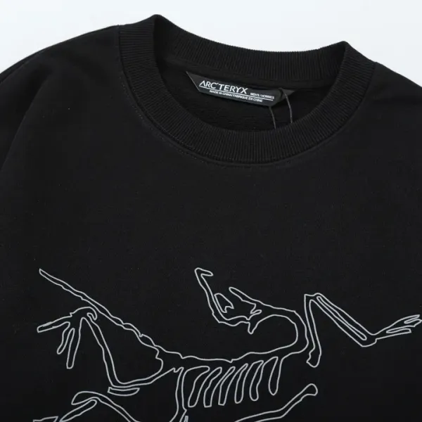 【ARCTERYX 公式旗艦店】アークテリクス  丸首の衛衣  スウェット ご好評に付き再入荷！241210