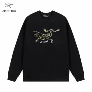 【ARCTERYX 公式旗艦店】アークテリクス  丸首の衛衣  スウェット ご好評に付き再入荷！241210