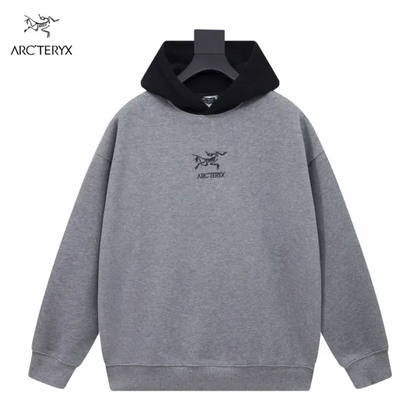 【ARCTERYX 公式旗艦店】アークテリクス  パーカー  スウェット ご好評に付き再入荷！241210