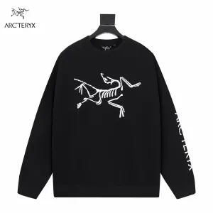 【ARCTERYX 公式旗艦店】アークテリクス  丸首の衛衣  スウェット ご好評に付き再入荷！241121