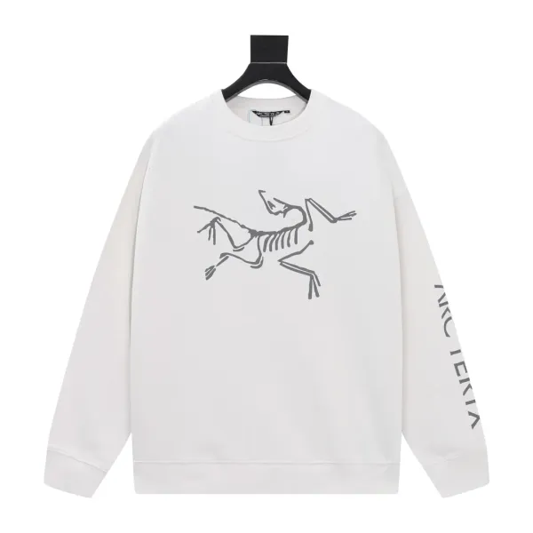 【ARCTERYX 公式旗艦店】アークテリクス  丸首の衛衣  スウェット ご好評に付き再入荷！241121