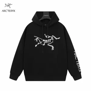 【ARCTERYX 公式旗艦店】アークテリクス  パーカー  スウェット ご好評に付き再入荷！241121