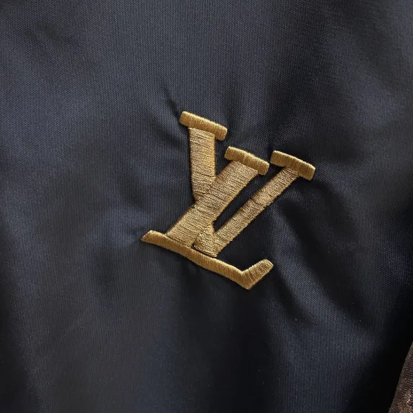 LV【LOUIS VUITTON 公式旗艦店】ルイヴィトン  ジャケット着 ご好評に付き再入荷！250106