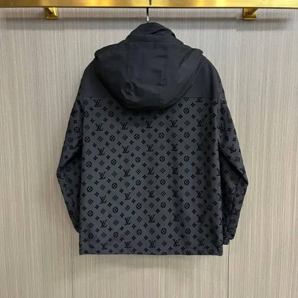 LV【LOUIS VUITTON 公式旗艦店】ルイヴィトン  ジャケット着 ご好評に付き再入荷！250106