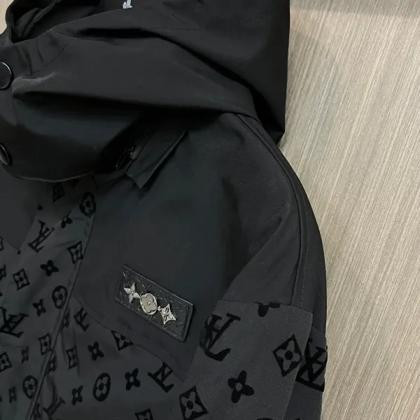 LV【LOUIS VUITTON 公式旗艦店】ルイヴィトン  ジャケット着 ご好評に付き再入荷！250106