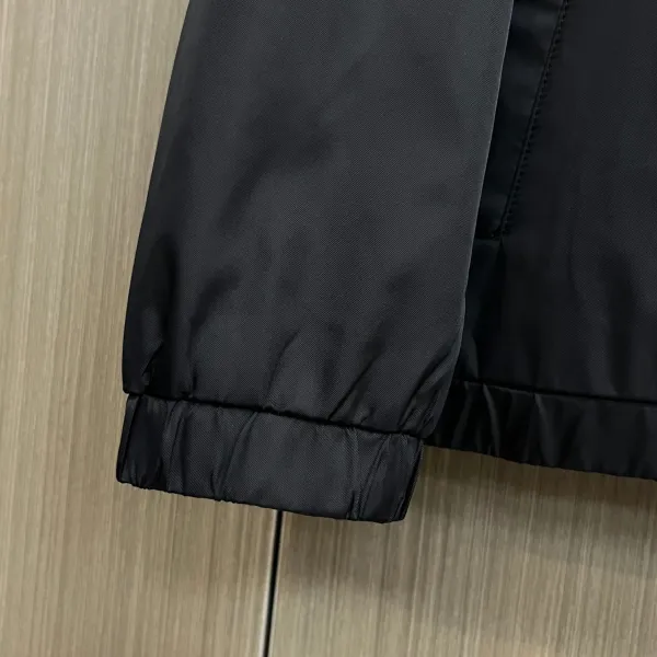 LV【LOUIS VUITTON 公式旗艦店】ルイヴィトン  ジャケット着 ご好評に付き再入荷！250106