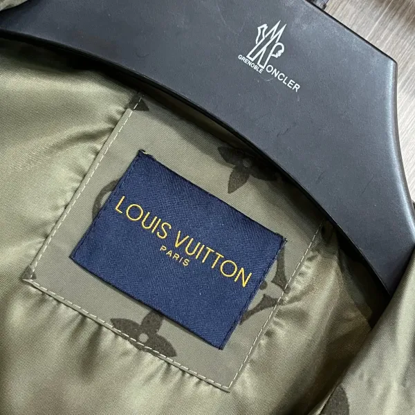 LV【LOUIS VUITTON 公式旗艦店】ルイヴィトン  ジャケット着 ご好評に付き再入荷！250106