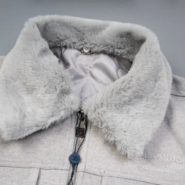 LV【LOUIS VUITTON 公式旗艦店】ルイヴィトン ジャケット着 ご好評に付き再入荷!250106 LV【LOUIS VUITTON 公式旗艦店】ルイヴィトン ジャケット着 ご好評に付き再入荷!250106