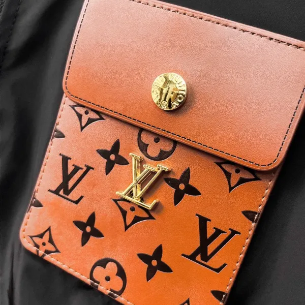 LV【LOUIS VUITTON 公式旗艦店】ルイヴィトン  ジャケット着 ご好評に付き再入荷！241223