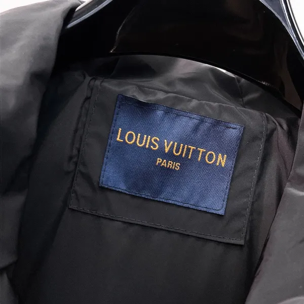 LV【LOUIS VUITTON 公式旗艦店】ルイヴィトン  ジャケット着 ご好評に付き再入荷！241223
