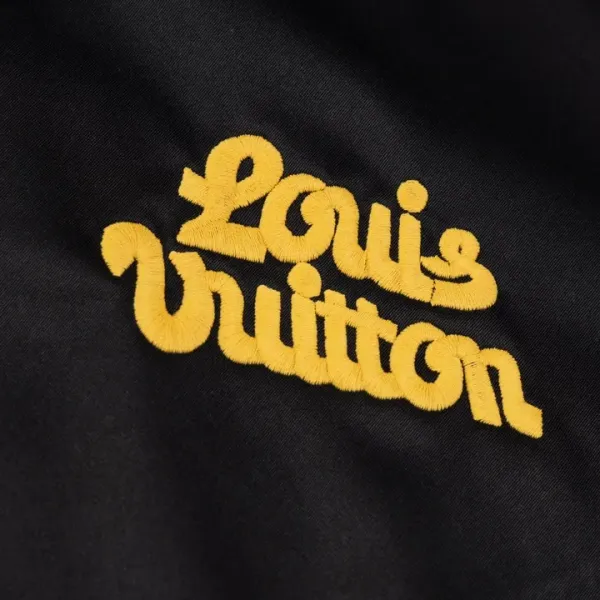 LV【LOUIS VUITTON  公式旗艦店】ルイヴィトン   ジャケット着 好評に付き再入荷！ 241216