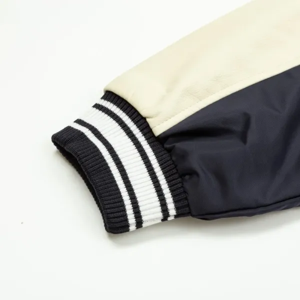 LV【LOUIS VUITTON 公式旗艦店】ルイヴィトン ジャケット着 好評に付き再入荷!241028 LV【LOUIS VUITTON 公式旗艦店】ルイヴィトン ジャケット着 好評に付き再入荷!241028