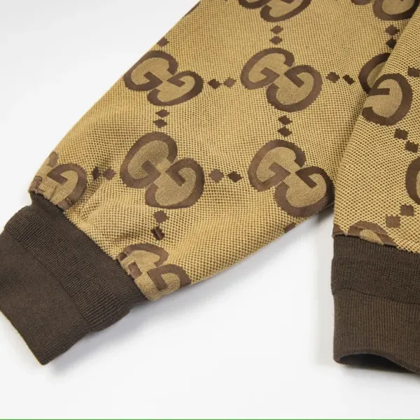 【GUCCI  公式旗艦店】グッチ  ジャケット着 ご好評に付き再入荷！241212