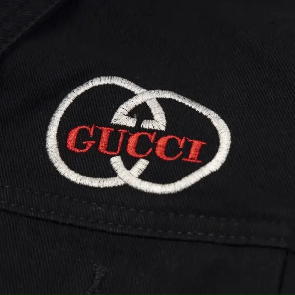 【GUCCI  公式旗艦店】グッチ  ジャケット着 ご好評に付き再入荷！241021