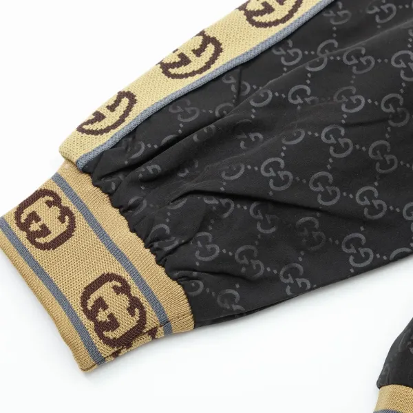 【GUCCI】グッチ ジャケット着  ご好評に付き再入荷！240921