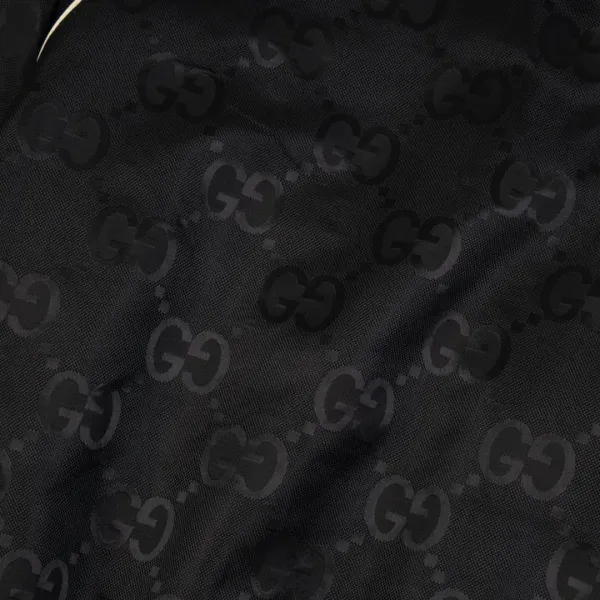 【GUCCI  公式旗艦店】グッチ  ジャケット着 好評に付き再入荷 240826