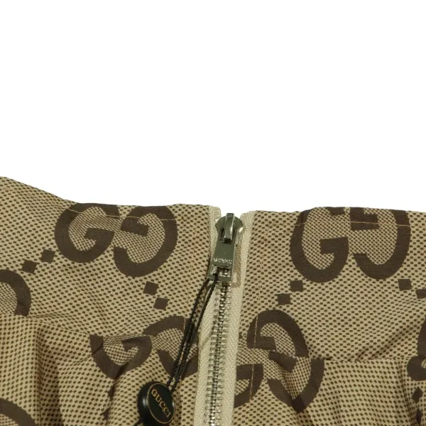 【GUCCI  公式旗艦店】グッチ   ジャケット着 好評に付き再入荷 240826