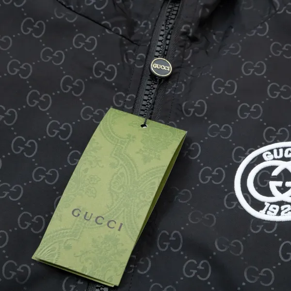 【GUCCI 公式旗艦店】グッチ ジャケット着 好評に付き再入荷 240826 【GUCCI 公式旗艦店】グッチ ジャケット着 好評に付き再入荷 240826