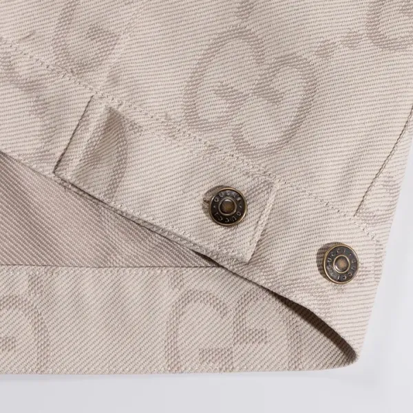 【GUCCI  公式旗艦店】グッチ   ジャケット着 好評に付き再入荷 240826