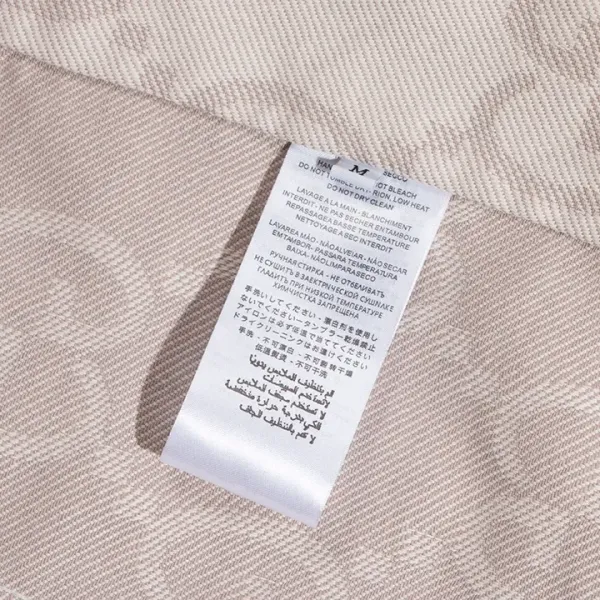 【GUCCI  公式旗艦店】グッチ   ジャケット着 好評に付き再入荷 240826
