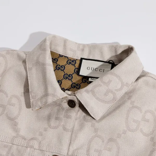 【GUCCI  公式旗艦店】グッチ   ジャケット着 好評に付き再入荷 240826