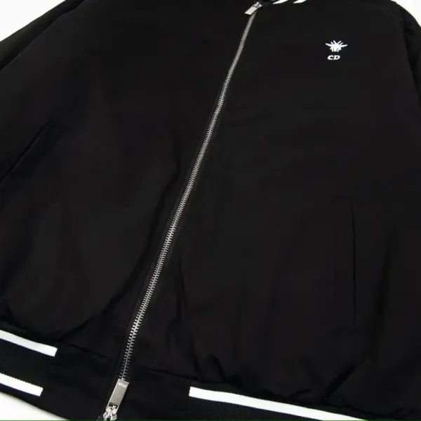 【DIOR  公式旗艦店】ディオール  ジャケット着 好評に付き再入荷！241223