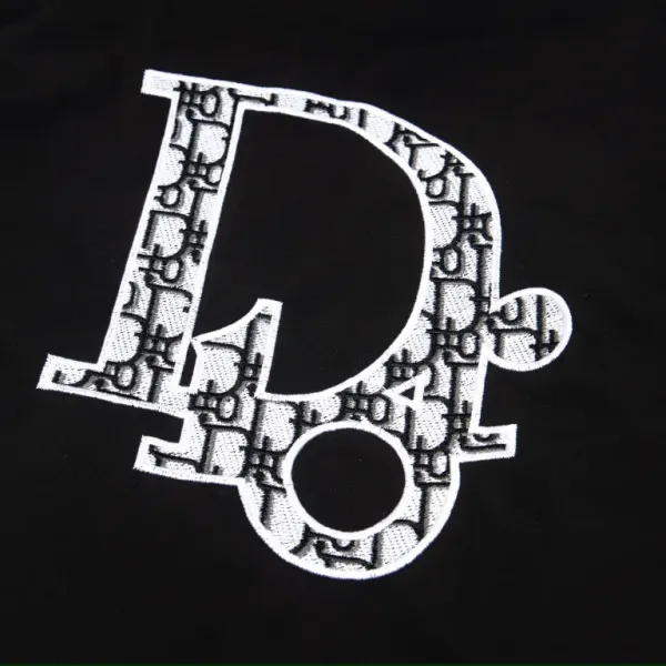 【DIOR  公式旗艦店】ディオール  ジャケット着 好評に付き再入荷！241223