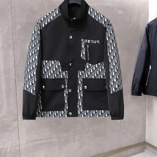 【DIOR  公式旗艦店】ディオール ジャケット着 ご好評に付き再入荷！241223