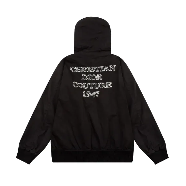 【DIOR  公式旗艦店】ディオール  ジャケット着 好評に付き再入荷！241212