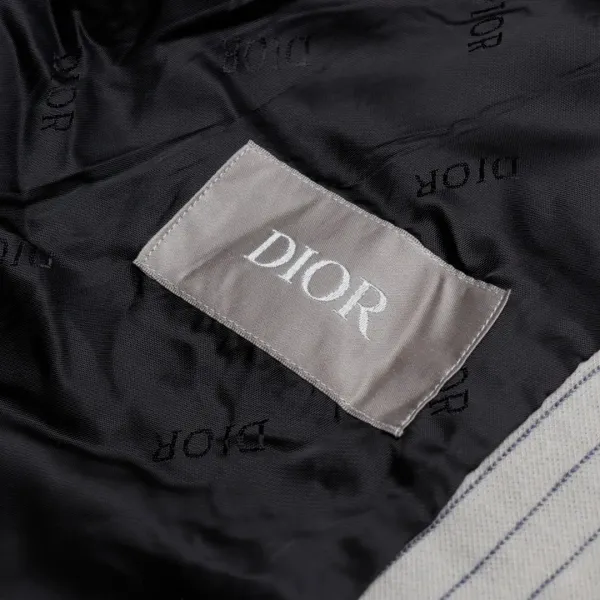 【DIOR  公式旗艦店】ディオール   ジャケット着 好評に付き再入荷！241119