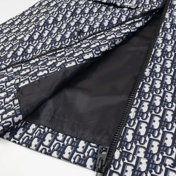 【DIOR  公式旗艦店】ディオール   ジャケット着 好評に付き再入荷！241119
