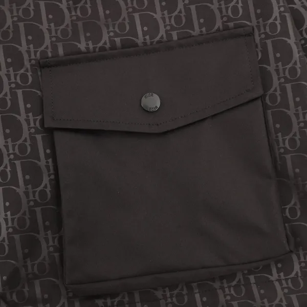 【DIOR  公式旗艦店】ディオール ジャケット着 好評に付き再入荷！241111