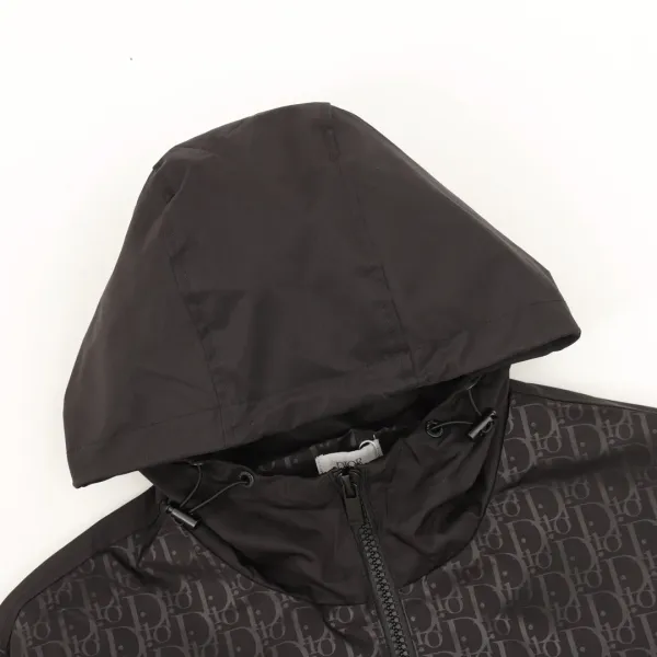 【DIOR  公式旗艦店】ディオール ジャケット着 好評に付き再入荷！241111
