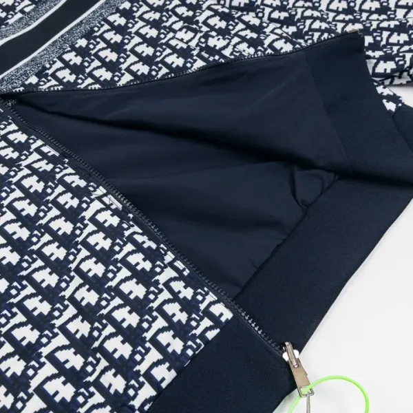 【DIOR  公式旗艦店】ディオール   ジャケット着 好評に付き再入荷！ 240923
