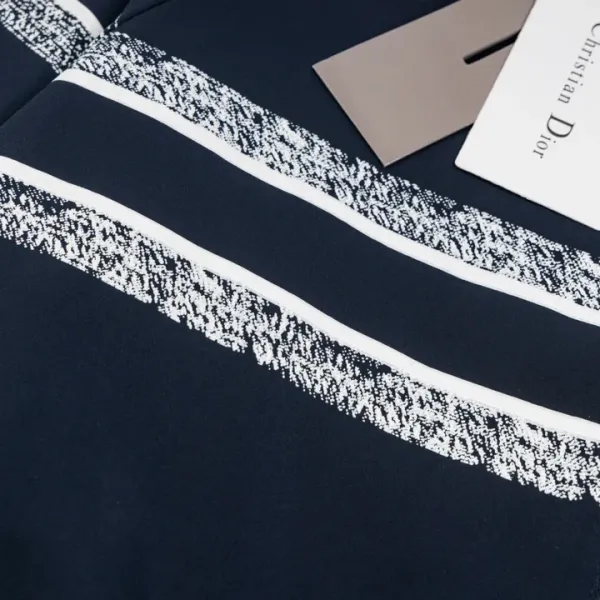 【DIOR  公式旗艦店】ディオール   ジャケット着 好評に付き再入荷！ 240923