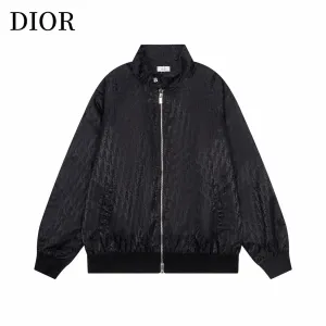 【DIOR 公式旗艦店】ディオール ジャケット着 好評に付き再入荷 240828