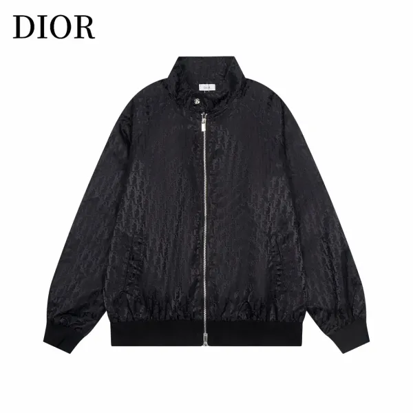 【DIOR 公式旗艦店】ディオール ジャケット着 好評に付き再入荷 240828