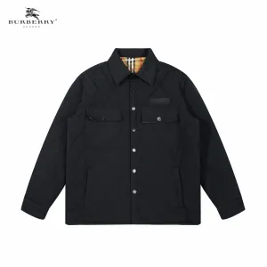 【BURBERRY  公式旗艦店】バーバリー  ジャケット着 ご好評に付き再入荷！241022