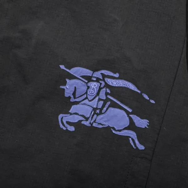 【BURBERRY 公式旗艦店】バーバリー ジャケット着ご好評に付き再入荷!240924 【BURBERRY 公式旗艦店】バーバリー ジャケット着ご好評に付き再入荷!240924