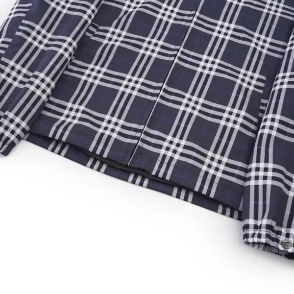 【BURBERRY 公式旗艦店】バーバリー  ジャケット着ご好評に付き再入荷！240923