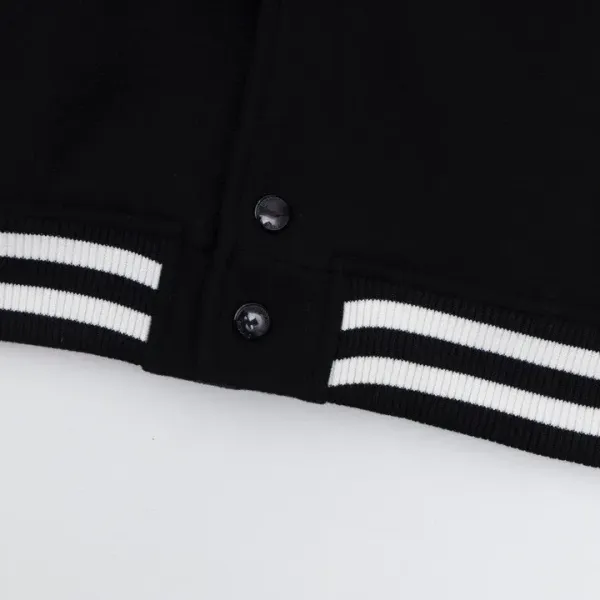 【BURBERRY  公式旗艦店】バーバリー  ジャケット着 好評に付き再入荷 240827