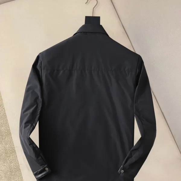 【GIVENCHY 公式旗艦店】ジバンシー   ジャケット着 ご好評に付き再入荷！241023