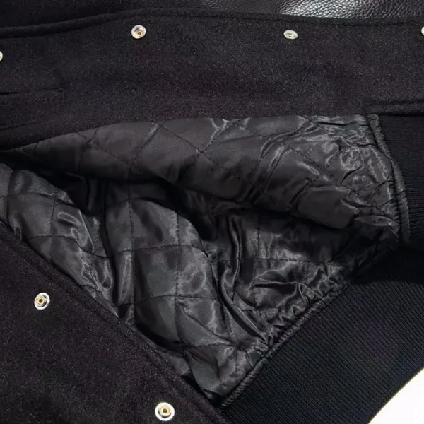 【GIVENCHY 公式旗艦店】ジバンシー   ジャケット着 ご好評に付き再入荷！241023