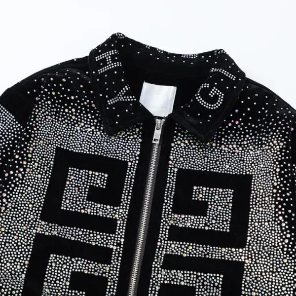 【GIVENCHY  公式旗艦店】ジバンシー   ジャケット着 好評に付き再入荷！241028
