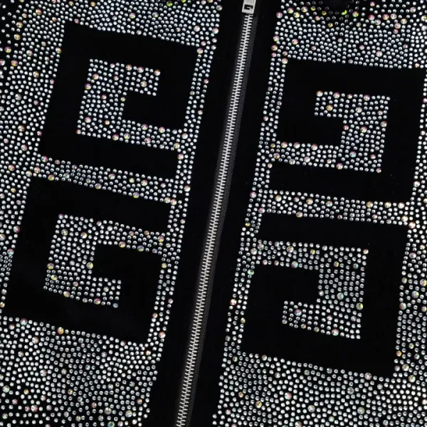 【GIVENCHY  公式旗艦店】ジバンシー   ジャケット着 好評に付き再入荷！241028
