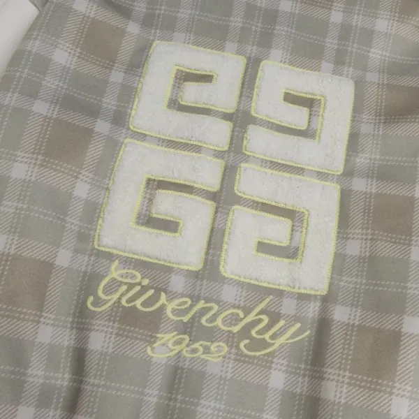 【GIVENCHY 公式旗艦店】ジバンシー 野球着  ジャケット着 ご好評に付き再入荷！241023