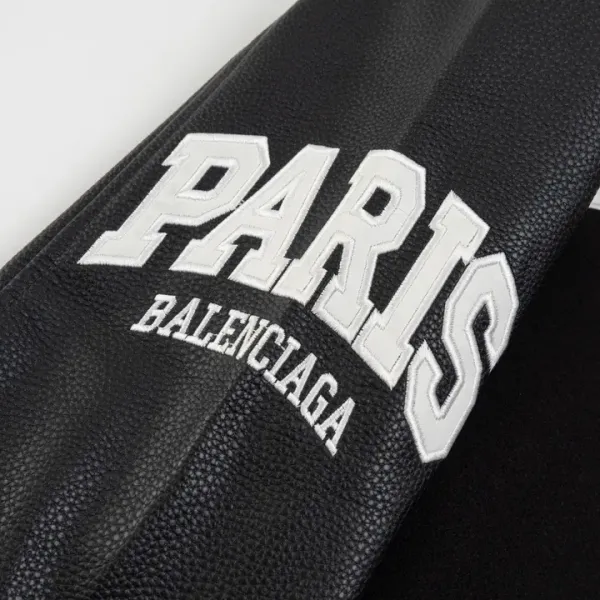 【BALENCIAGA 公式旗艦店】バレンシアガ 野球着 ジャケット着 好評に付き再入荷!250107 【BALENCIAGA 公式旗艦店】バレンシアガ 野球着 ジャケット着 好評に付き再入荷!250107