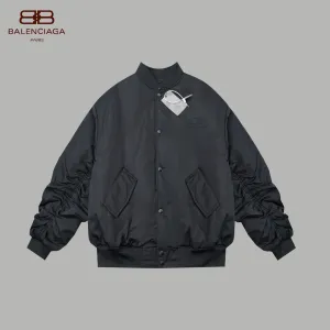 【BALENCIAGA  公式旗艦店】バレンシアガ    ジャケット着 好評に付き再入荷！241119