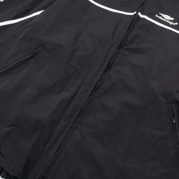 【BALENCIAGA  公式旗艦店】バレンシアガ    ジャケット着 好評に付き再入荷！241119